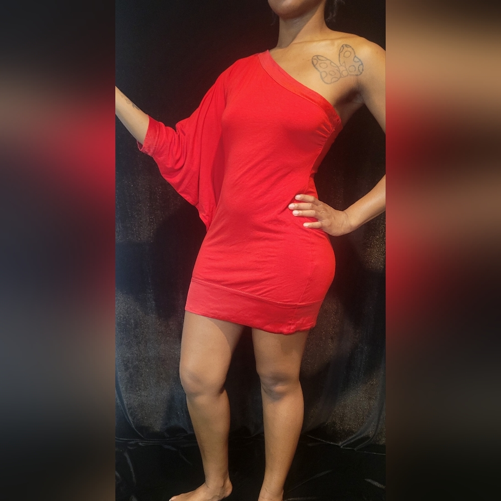 Bebe one shoulder Red mini dress